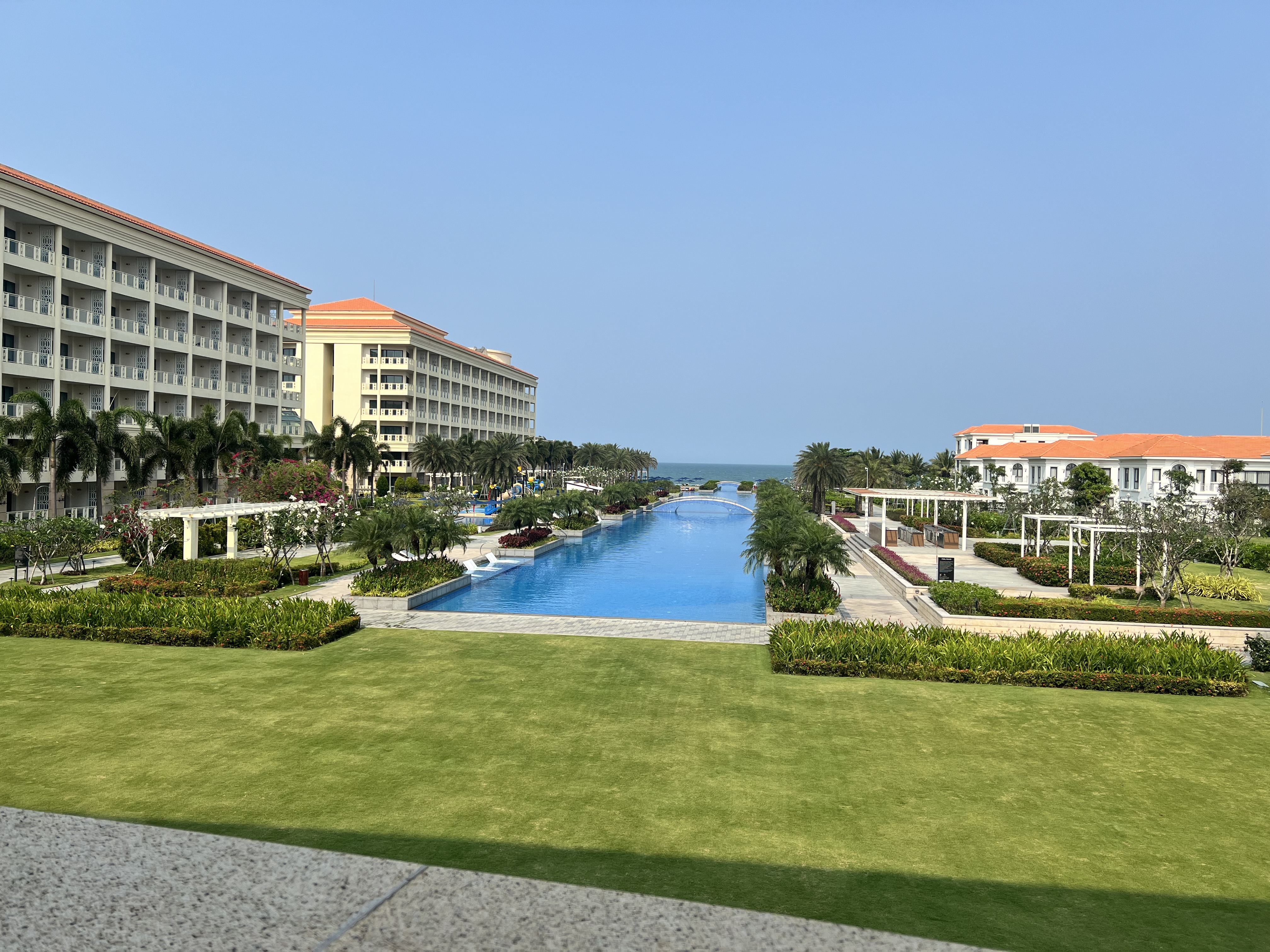 Sheraton Grand Denang Resort pool view